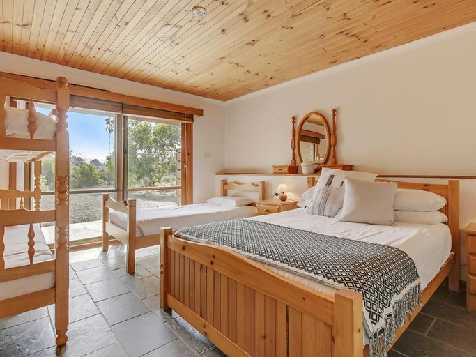 Bedroom 4, Steeles Island Retreat, Sorell
