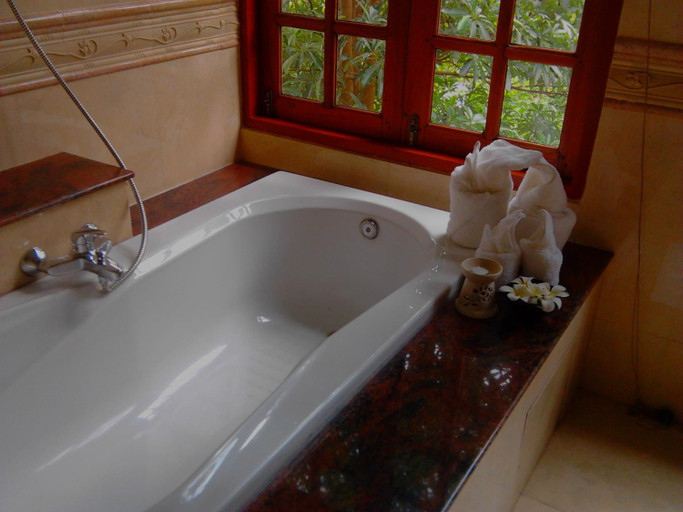 Bathroom 3, Bed & Breakfast Chiang Rai, Muang Chiang Rai