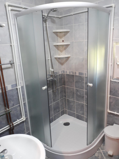 Bathroom 2, Rooms Skorpijon