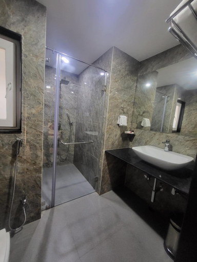 Bathroom 3, Hotel Trax International, Purbi Singhbhum