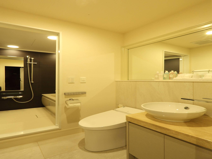 Bathroom 7