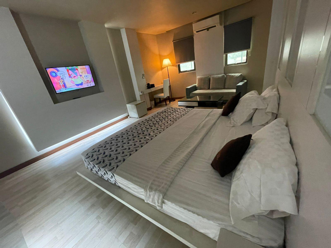 Bedroom 5