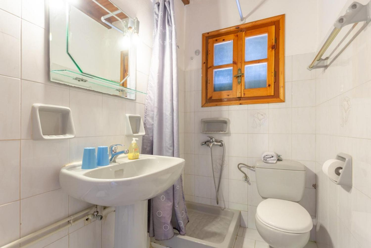 Bathroom 3, Villa Sofia, Ionian Islands