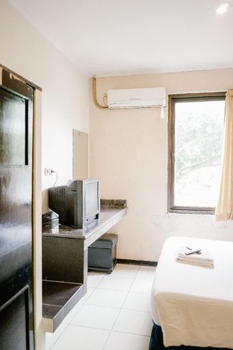 Bedroom 12