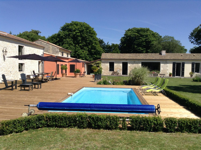 Others 4, La Grange d'Aunis, Charente-Maritime