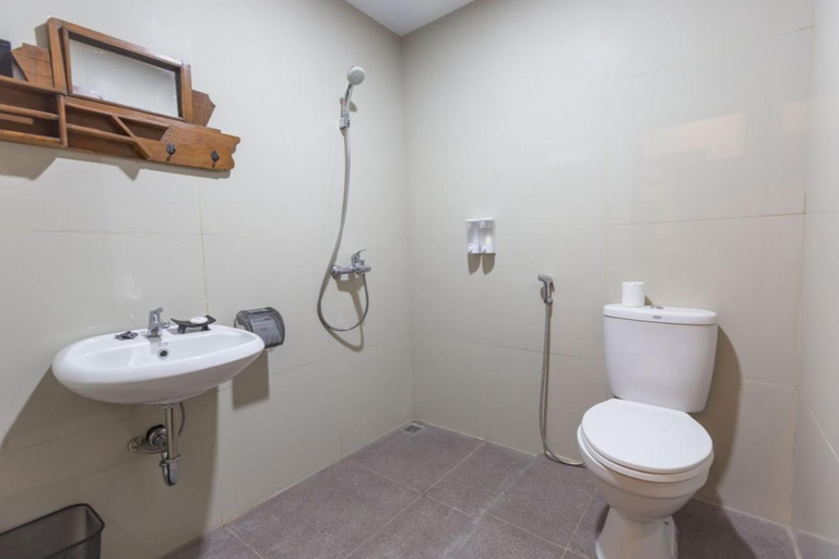 Bathroom 4, The Mangkoro Hotel by Sinergi, Bantul