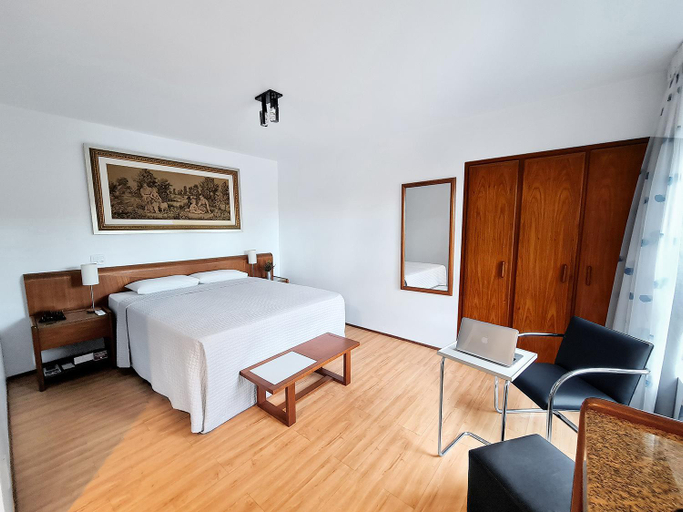 Bedroom 3, Hotel Germania, Joinvile