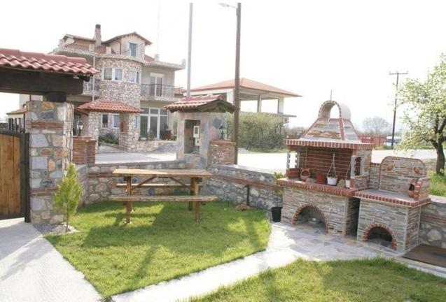 Others 5, Guesthouse 4 Seasons, Central Macedonia