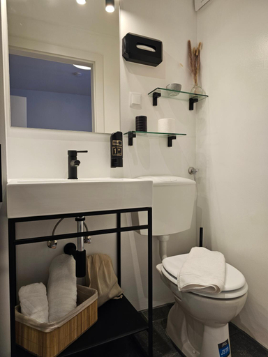 Bathroom 3