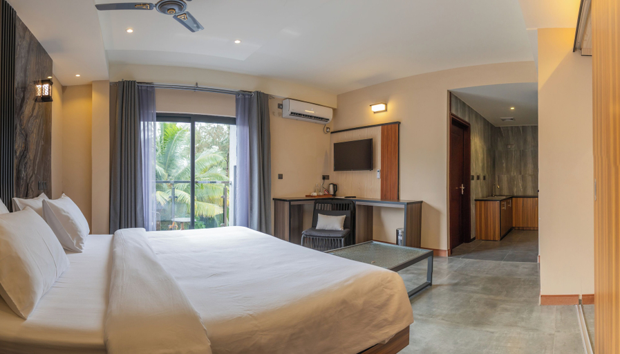 Bedroom 2, AIG Grand