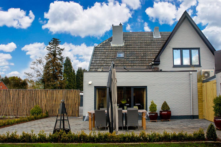 Others 4, B&B Noord-Zuid, Limburg