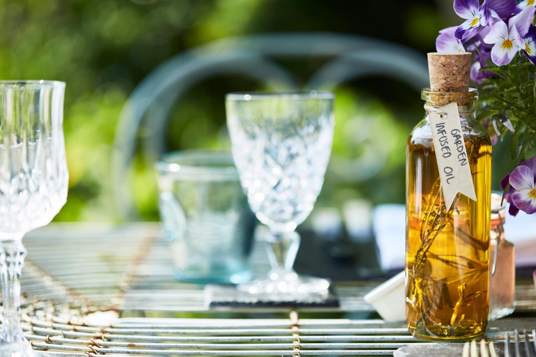 Food & Drinks 5, Pear Tree Inn, Wiltshire