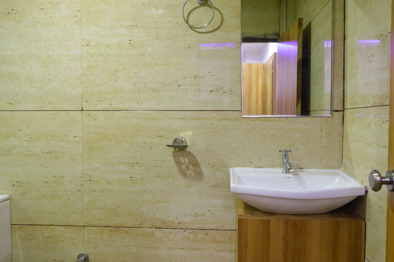 Bathroom 4, Hotel Neelkanth, Bhopal