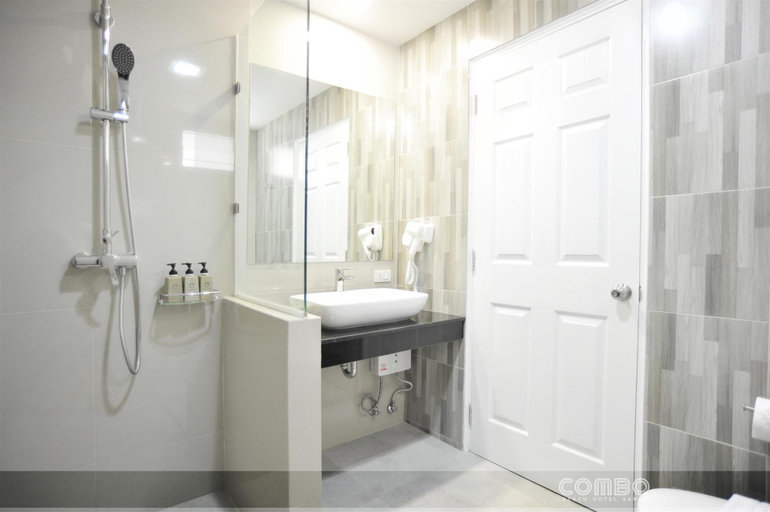 Bathroom 6