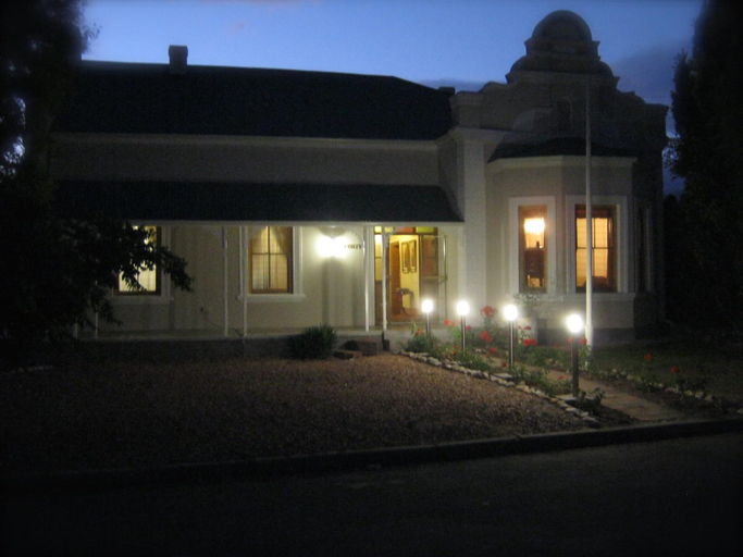Others 3, Ladismith Manor, Eden
