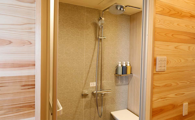 Bathroom 3, Kisara Oneness, Toba