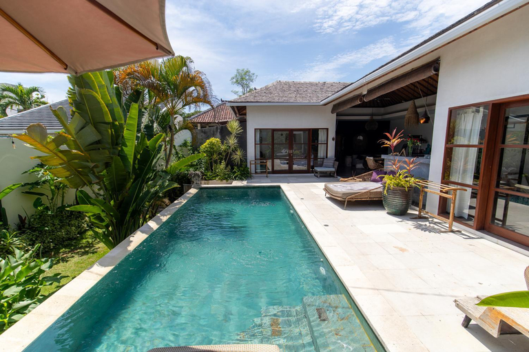 Swimming Pool 11
