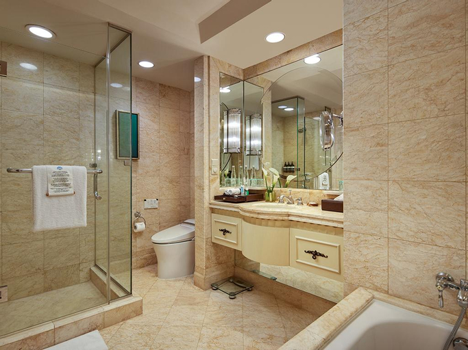 Bathroom 4