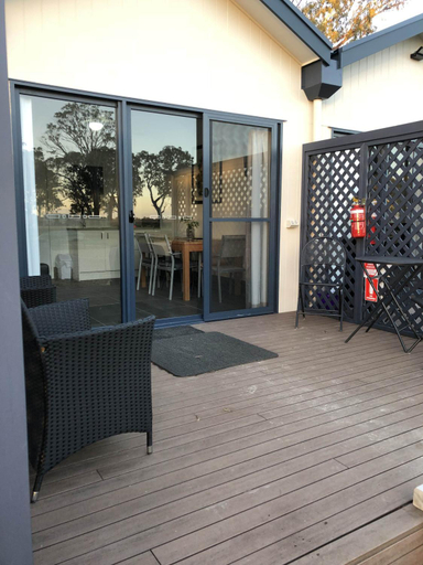 Others 2, Coonawarra Ensuite Unit C, Wattle Range - East