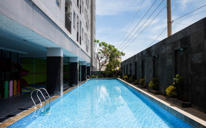 Others 2, Serene and Comfy Studio at Puri Mas Apartment By Travelio, Surabaya