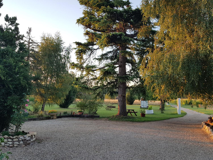 Others 4, Chambres d'Hotes Carpediem, Dordogne