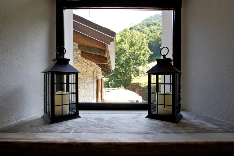 Exterior & Views 18