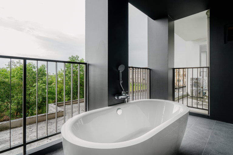 Bathroom 4, Blu Monkey Hub and Hotel Laguna, Bangtao, Pulau Phuket