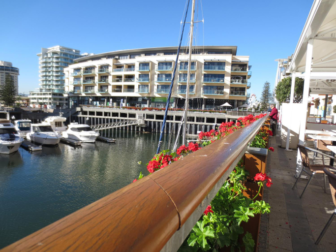 Food & Drinks, Lights Landing Apartments, Adelaide