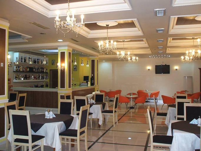 Food & Drinks 3, Grand Ble Alb Hotel, Pogradecit