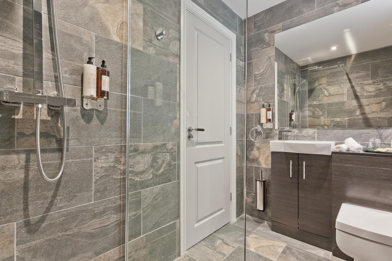 Bathroom 2, The Mews Boutique Apartments, Cumbria