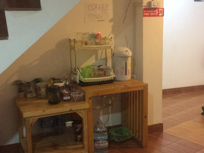 Others 3, Amenity@22, Khlong Toey