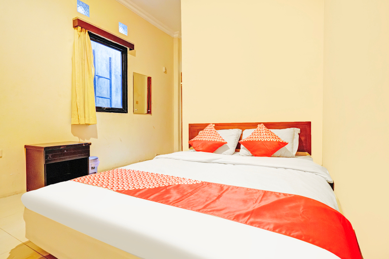 Bedroom 5, OYO 2400 Maleo Exclusive Residence, Bandung