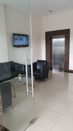 Public Area 2, Capital O 93516 Loftvilles City Residence, South Tangerang