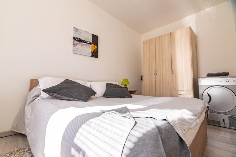 Bedroom 10