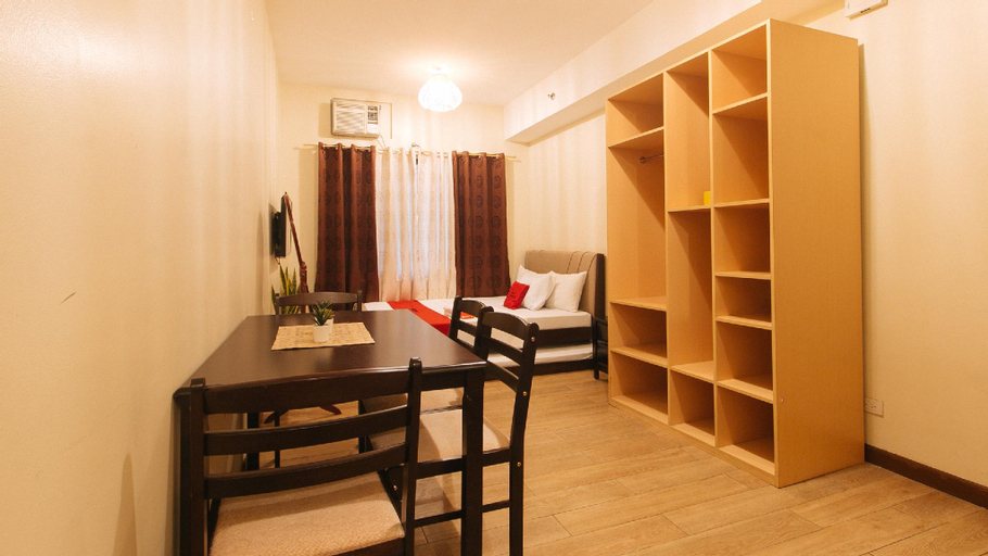 Dining Room 13