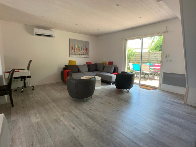 Others 5, LA ROCHELLE, 10 km Chatelaillon-Plage, Charente-Maritime