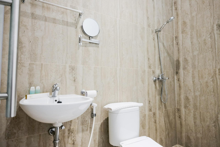 Bathroom 7