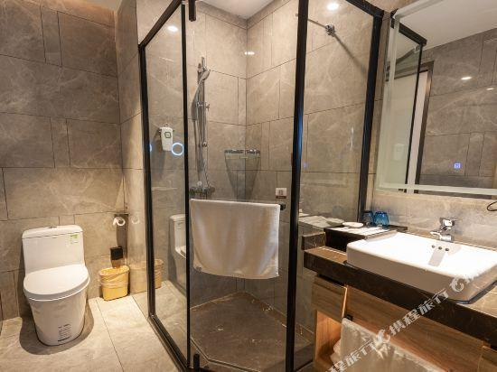VIENNA CLASSIC HOTEL (Zhanjiang Xuwen Haian Port), Zhanjiang