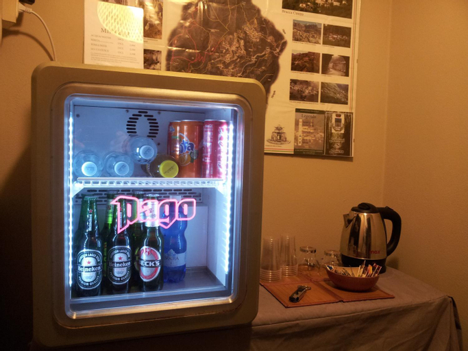 Food & Drinks 8