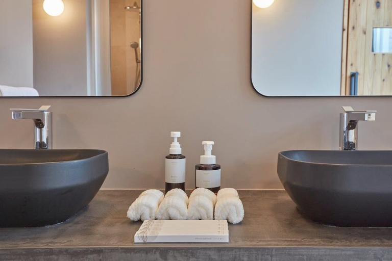 Bathroom, Villa oloo, Miyakojima
