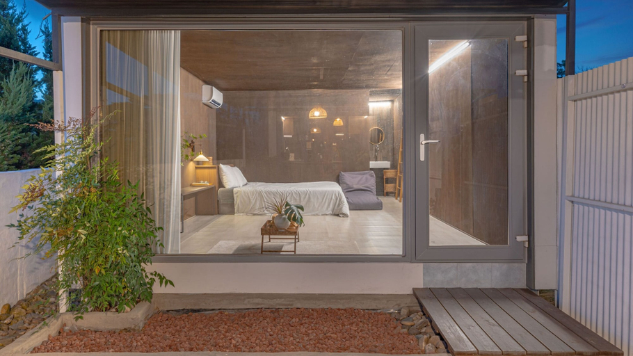 Exterior & Views 2, Gyeongju Planb pet Pension, Gyeongju