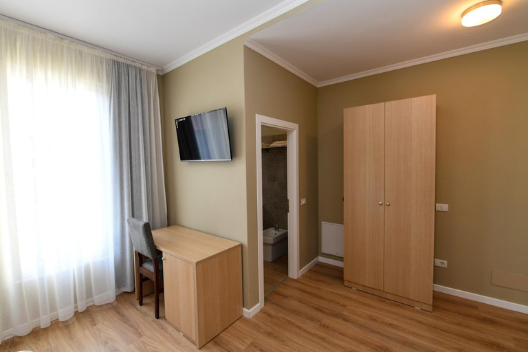 Bedroom, SANTO Hotel, Shkodrës