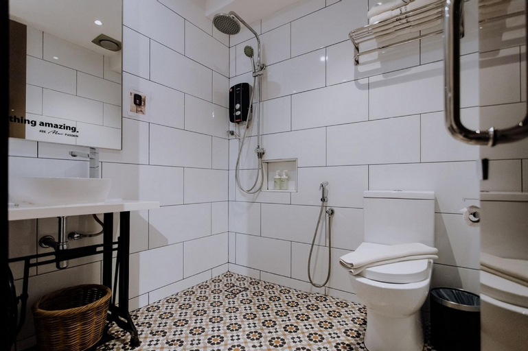 Bathroom 26