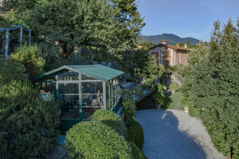 Luxury Pool Villa Oliveto, Lucca