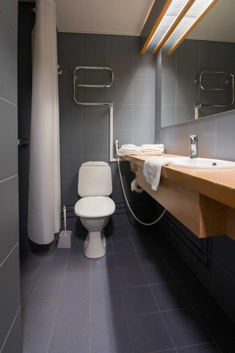 Bathroom 3, Hotelli Uninen Loviisa, Eastern Uusimaa
