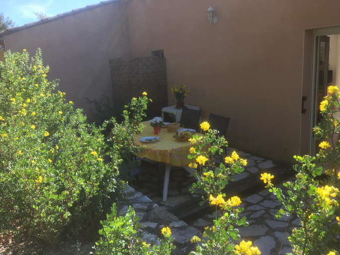Others 2, Villa Nassalia, Var