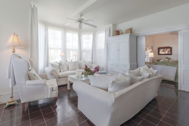 Others 5, Captain'S Quarters: Restored Waterfront Home With Sunset Views