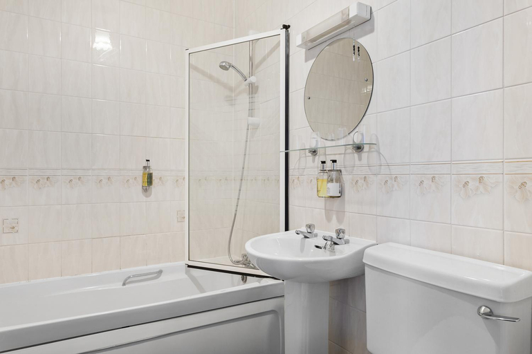 Bathroom 3, Marine Hotel, Torbay