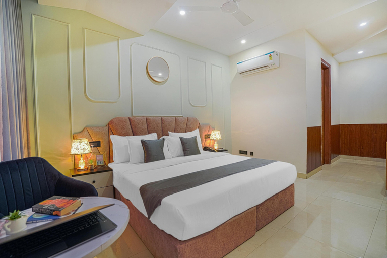 Bedroom 4, Hotel Sky View - Zirakpur, Chandigarh, Sahibzada Ajit Singh Nagar