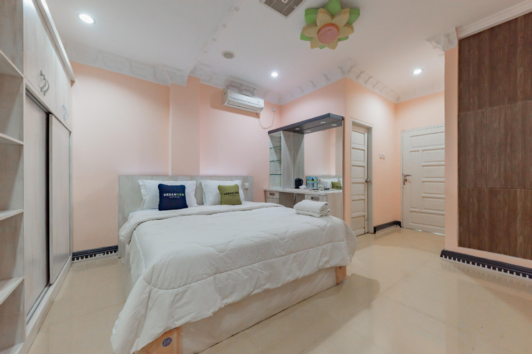 Bedroom 9